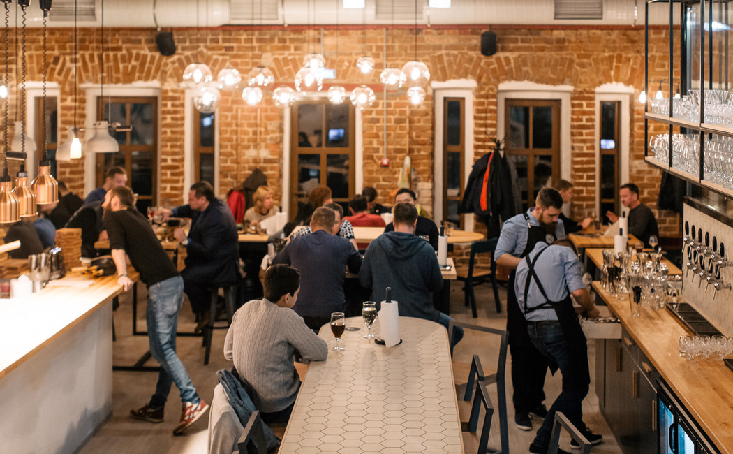 Новое место. Пиццетты, запеченные устрицы, крафт и вино со всего мира в Mellow Beer & Wine на Профсоюзной 